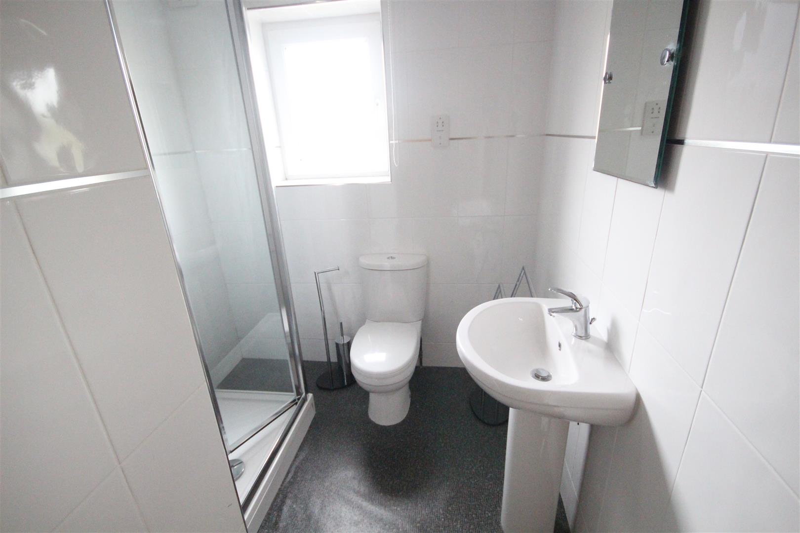 2 bedroom mid terrace house To Let in Laneshawbridge - IMG_8500.jpg